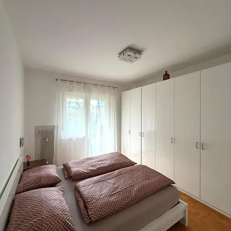 Dolomites アパート ボルツァーノ